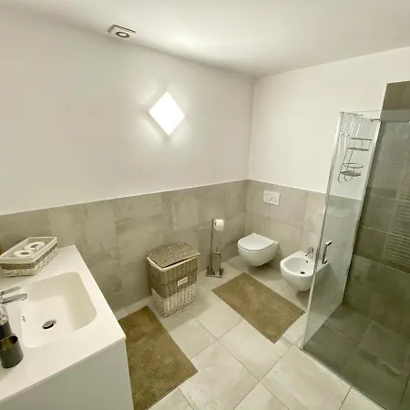 Casa Bb * Gera Lario